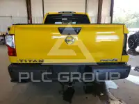 2017 Nissan TITAN фото