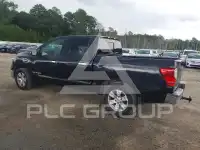 2017 Nissan TITAN фото