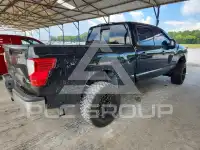 2017 Nissan TITAN фото