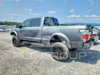 2017 Nissan TITAN фото