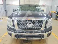 2017 Nissan TITAN photo