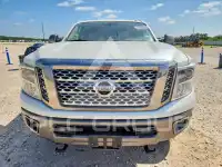 2017 Nissan TITAN фото
