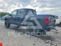 2017 Nissan TITAN фото