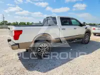 2017 Nissan TITAN фото