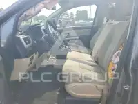 2017 Nissan TITAN фото
