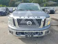 2017 Nissan TITAN фото
