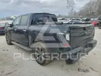 2017 Nissan TITAN фото