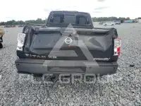 2017 Nissan TITAN фото