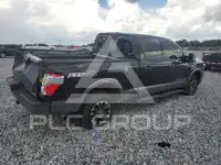2017 Nissan TITAN фото