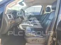 2017 Nissan TITAN фото