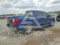 2017 Nissan TITAN photo