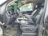 2017 Nissan TITAN фото