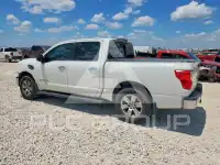 2017 Nissan TITAN фото