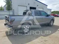 2017 Nissan TITAN фото