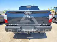 2017 Nissan TITAN фото