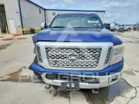 2017 Nissan TITAN фото
