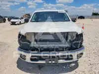 2017 Nissan TITAN фото