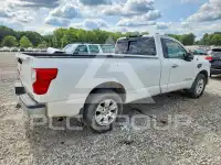 2017 Nissan TITAN фото