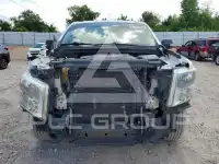 2017 Nissan TITAN фото