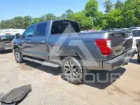 2017 Nissan TITAN фото