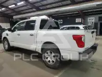 2017 Nissan TITAN фото