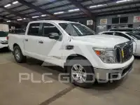 2017 Nissan TITAN фото