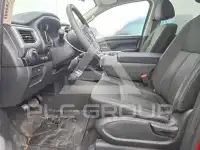 2017 Nissan TITAN фото