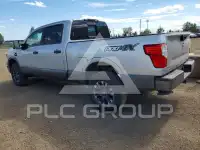 2017 Nissan TITAN фото