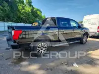 2017 Nissan TITAN фото