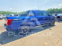 2017 Nissan TITAN фото