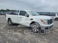 2017 Nissan TITAN фото