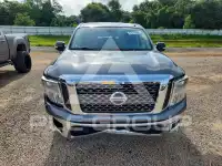 2017 Nissan TITAN фото