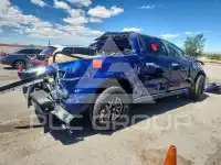 2017 Nissan TITAN фото