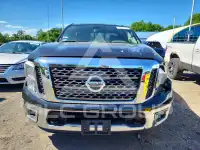 2017 Nissan TITAN фото