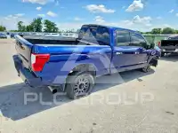 2017 Nissan TITAN фото