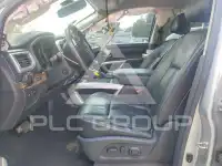 2017 Nissan TITAN photo