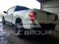 2017 Nissan TITAN фото