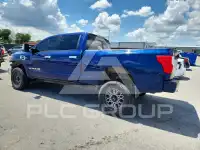 2017 Nissan TITAN фото