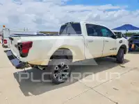 2017 Nissan TITAN фото