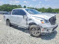 2017 Nissan TITAN photo