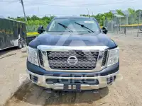 2017 Nissan TITAN фото