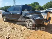 2017 Nissan TITAN фото
