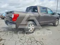 2017 Nissan TITAN фото