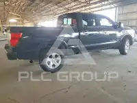 2017 Nissan TITAN фото