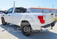 2017 Nissan TITAN фото