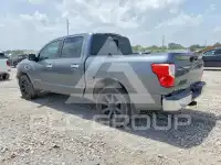 2017 Nissan TITAN фото