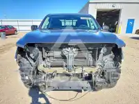 2017 Nissan TITAN фото