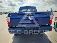 2017 Nissan TITAN фото