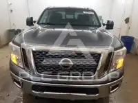 2017 Nissan TITAN фото
