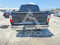 2017 Nissan TITAN фото